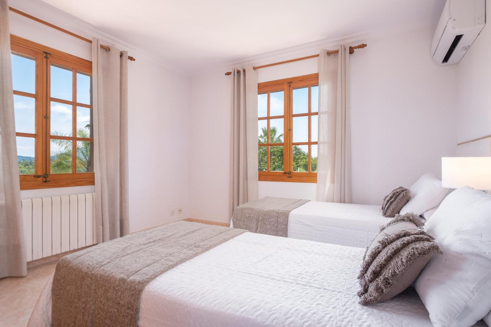 Villa Can Moleto By Sunvillas Mallorca Польенса Экстерьер фото